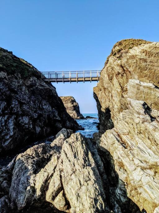 Large 4 Person Couples And Family Caravan In Newquay Bay Resort Buitenkant foto